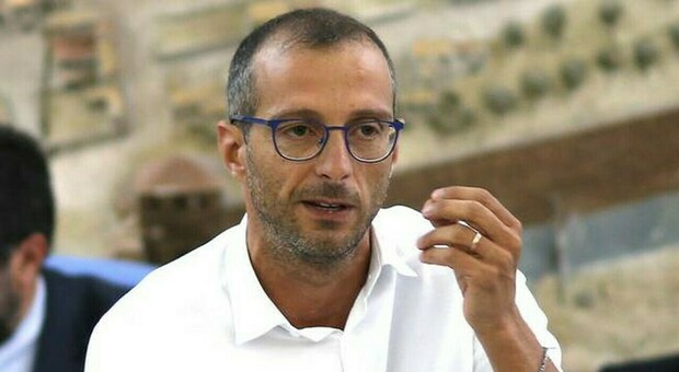 Pesaro, assolto l’hater del sindaco Matteo Ricci: «Non è certo sia stato lui»