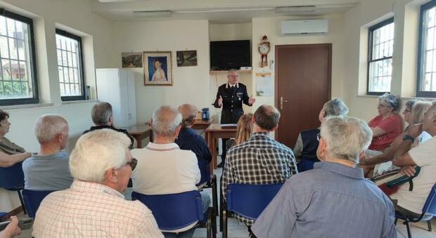 Truffe agli anziani, i carabinieri incontrano la popolazione di Frasso Sabino