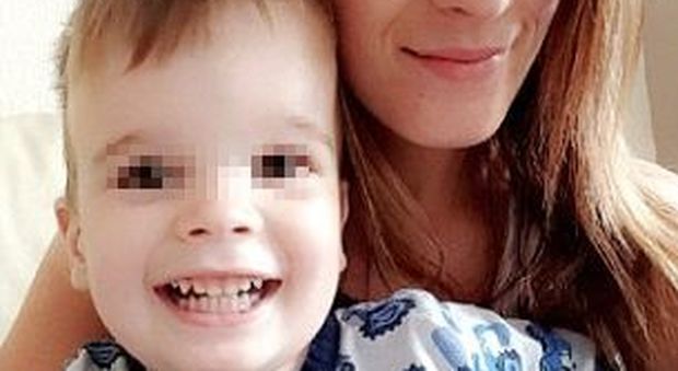 "Hanno vomitato su mio figlio per disprezzo": il racconto della mamma