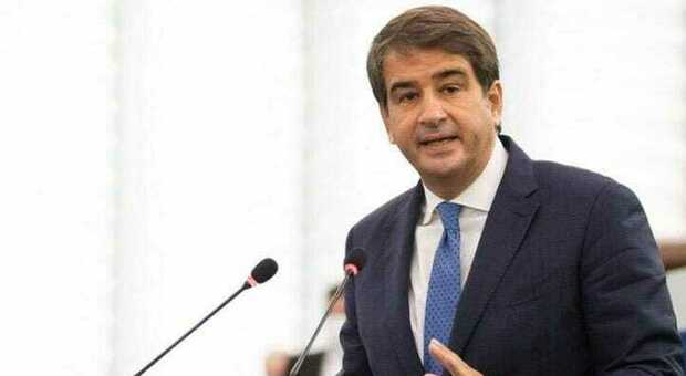 Il ministro Fitto con Vespa in masseria: «Alle Regioni i fondi Pnrr, ma solo con obiettivi e cronoprogramma»