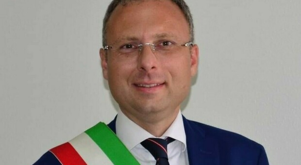 Il sindaco Raffaele Bene
