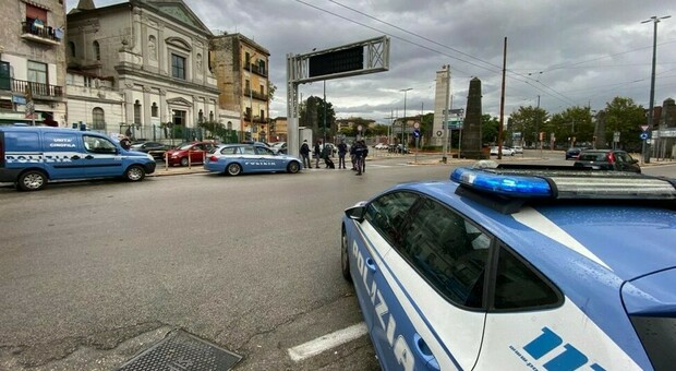 Napoli, furto al centro sportivo di Secondigliano: arrestato 42enne