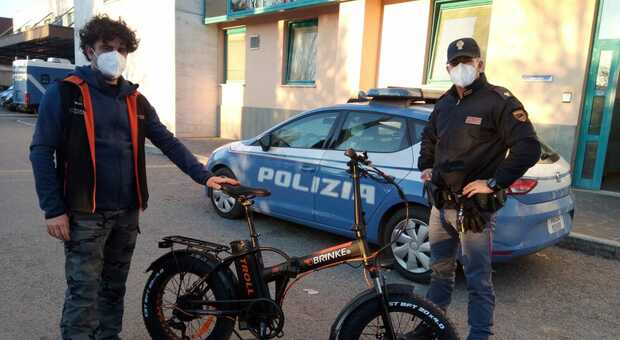 Perugia: «Provo la bicicletta», ma invece la ruba. Arrestato dalla polizia