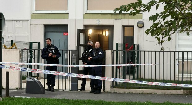 Quattro bambini e la madre trovati morti, caccia al marito: la strage di Natalea Meaux, a nord est di Parigi