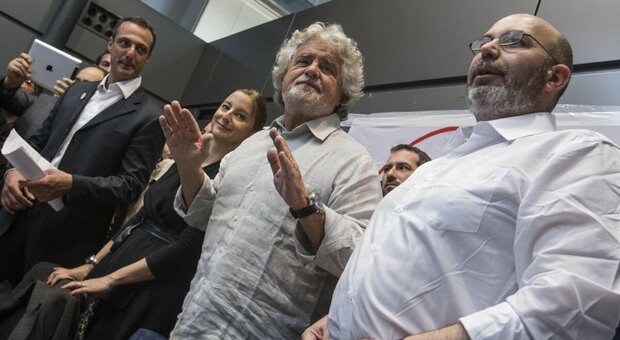La sfida di Crimi a Grillo: «Si vota, non su Rousseau». E Beppe: c è un Opa ostile