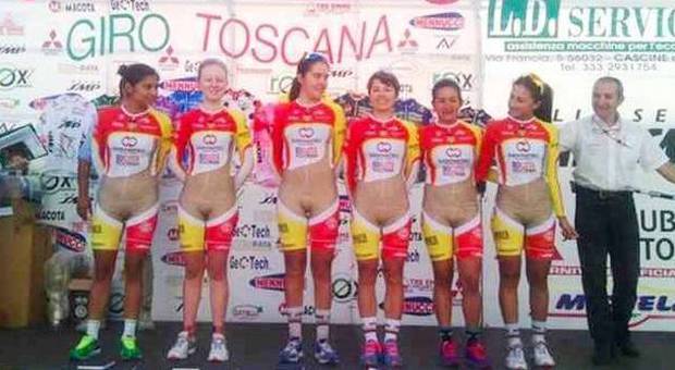 Cicliste colombiane nude "Non siamo indecenti"