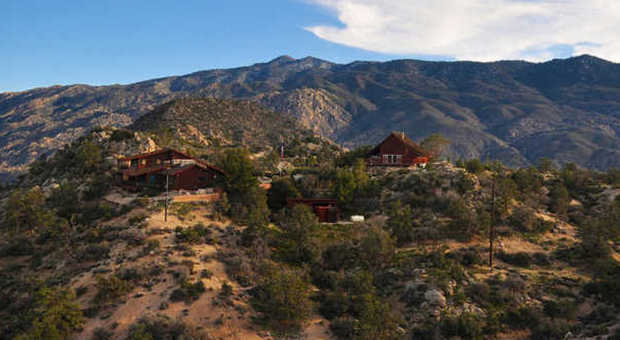 Una veduta della villa di Frank Sinatra, ubicata sui monti nei pressi di Palm Springs (blog.casa.it)