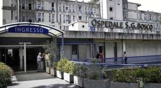 Napoli, operatore socio-sanitario picchiato nel pronto soccorso