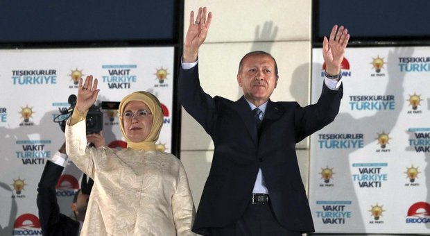 Urne chiuse in Turchia, primi risultati non prima delle 20