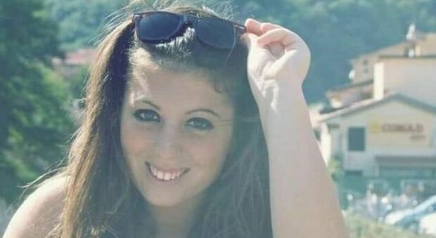 Debora Pierini, morta la 26enne incinta ustionata nell'esplosione di Lucca. Il piccolo Dante, nato con cesareo, sta bene