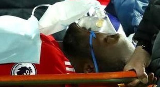 Manchester, paura per Lukaku: fuori con la maschera d'ossigeno