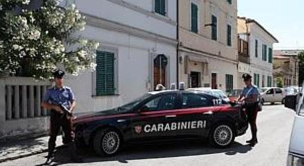 Jesi, tentato furto su un'auto in sosta Ragazzo arrestato dai carabinieri