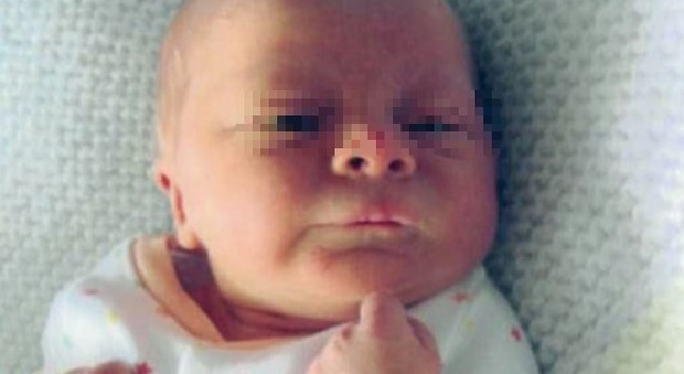 Avvelena il latte del figlio di 2 mesi e lo uccide: «Le voci mi dicevano che non meritavo il bimbo»