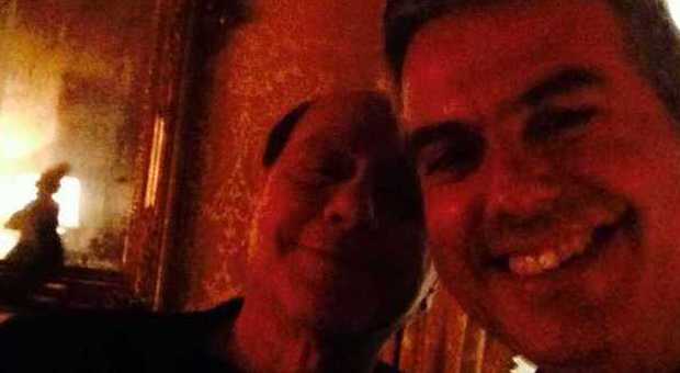 Marche, dopo il selfie con Silvio Bugaro torna in Forza Italia