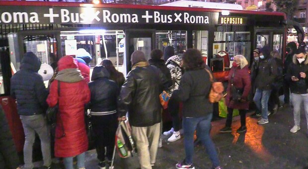 I romani bocciano i bus: ultimo posto in Europa, contento solo un cittadino su 4