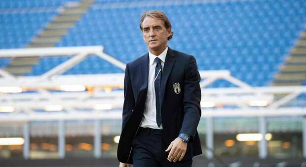 Mancini: «Siamo l'Italia, andremo all'Europeo per vincerlo»