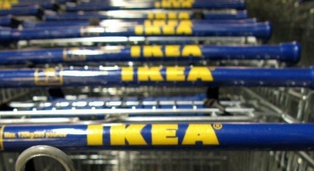 Ikea lo licenzia per un frullato non pagato, lui fa causa e ottiene 30mila euro di risarcimento