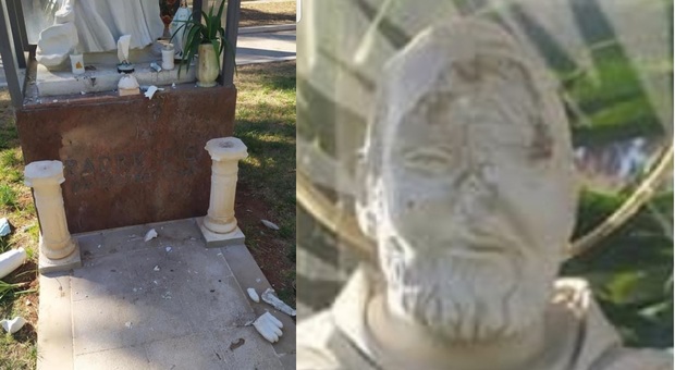 Vandali scatenati: distrutta la statua di San Pio