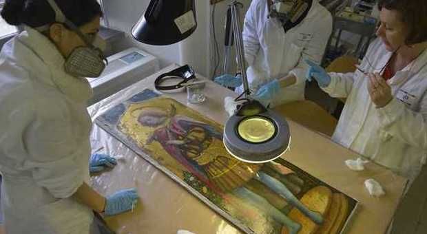 Salvate le tavole d'oro del doge di Venezia, a Roma i laboratori di restauro aprono al pubblico