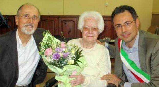 Nonna Luigina compie 104 anni E sogna di portare le scarpe col tacco