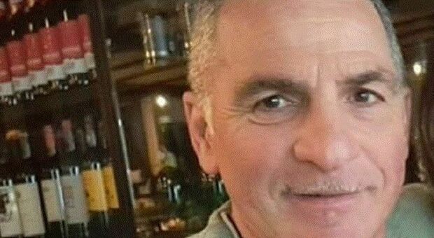 Civitanova, cade da una tettoia mentre monta una zanzariera: Andrea Micucci muore a 54 anni