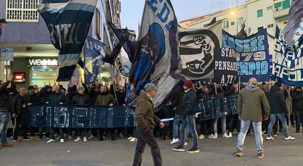 Napoli-Parma, protesta ultrà: «Non entriamo allo stadio ma tifiamo»