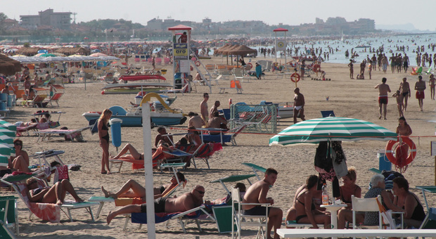Senigallia si aggrappa agli irriducibili: per i turisti fedeli le vacanze si fanno