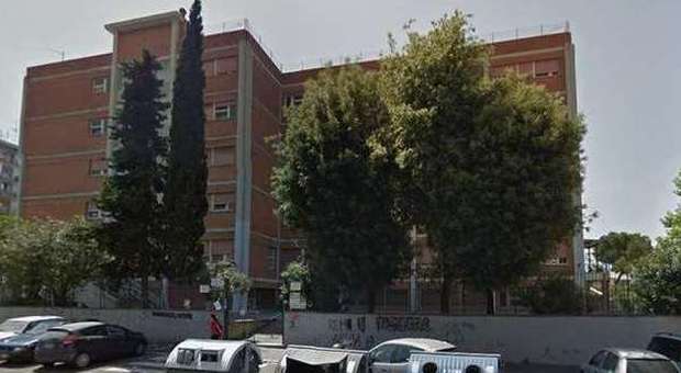 La scuola media Massaia a Roma (Google Street View)