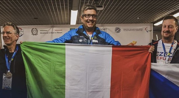 La moglie gli dona un rene, Paolo dopo cinque mesi vince la medaglia d'oro al Mondiale di sci: «La dedico a Giulia»