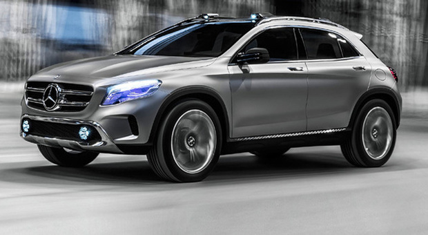 La linea molto filante della nuova Mercedes GLA: per ora è solo un concept
