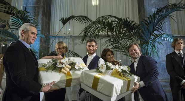 Marinella spose presenta la collezione e dona due abiti alla Caritas di Napoli