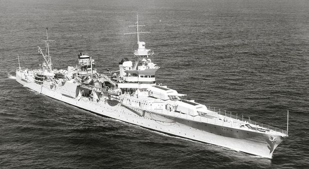 Ritrovato l'incrociatore Uss Indianapolis affondato dai giapponesi: aveva portato l'uranio per la bomba di Hiroshima