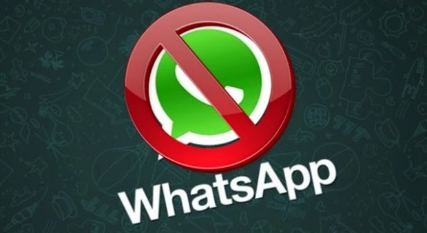 Il giudice ferma WhatsApp per 72 ore App bloccata dalle 19 di questa sera