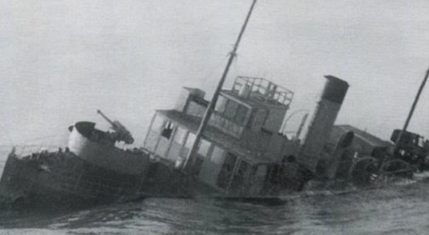 La nave fantasma San Giorgio riemerge dalle acque del Po dopo oltre 70 anni