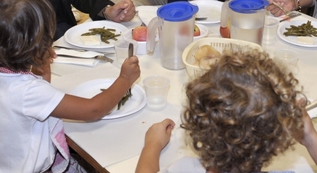 Un'app per controllare cosa mangiano i figli in mensa scolastica