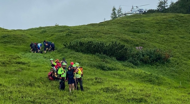 Gruppo di boy scout in ipotermia colti dal maltempo in quota: salvati con l'elicottero