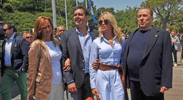 Regionali, Berlusconi segue esito voto da Arcore: «Abbiamo fatto tutto il possibile»