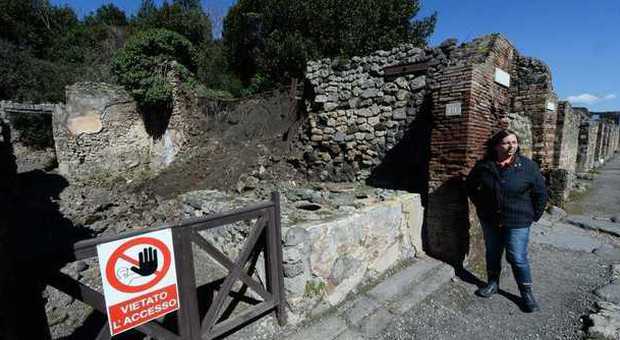 Pompei, nuovo crollo di una porzione di muro in domus