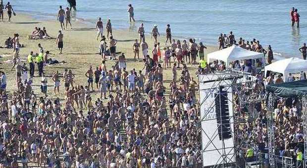 Pesaro, entra nel vivo il Beach Festival Sottomonte caos viabilità e parcheggi