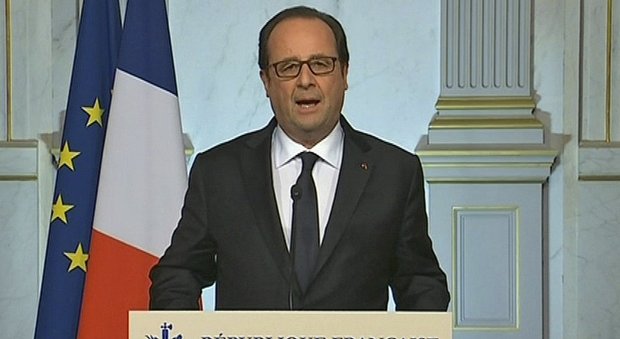 Hollande: «A Nizza un attacco terroristico, tanti bambini tra le vittime, ma la Francia è forte e reagirà»