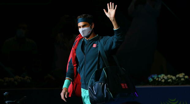 Federer rinuncia a Dubai: «Meglio tornare ad allenarmi»