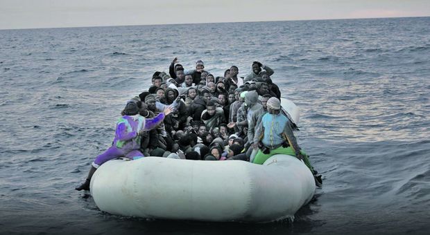 Migranti, oltre 500 salvati nel weekend