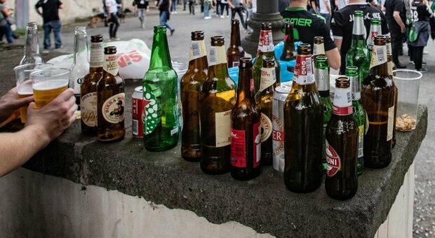 Trieste vieta le bottiglie di vetro