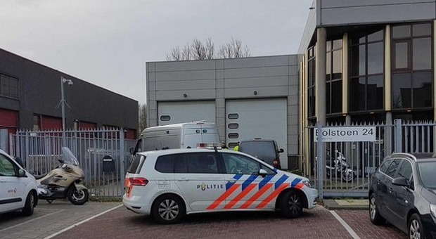 Due lettere bomba esplodono in uffici postali di Amsterdam e Kerkrade