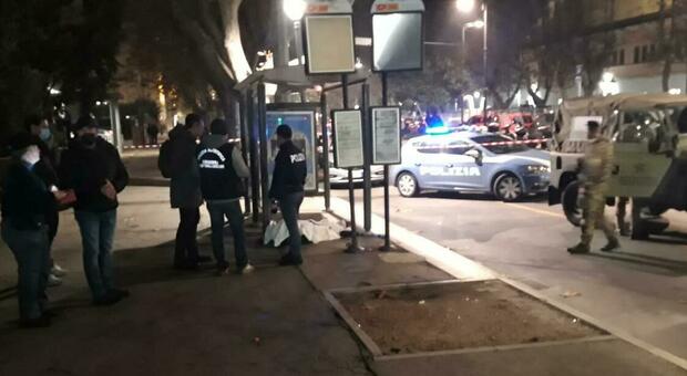 Rimini, omicidio alla stazione: uomo ucciso con una coltellata alla gola