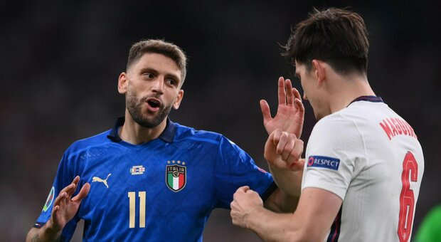 Milan, Pioli chiede uno sforzo a Maldini per Berardi. Chiesa: la Juve respinge due offerte