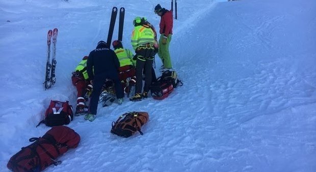 Vacanze di scuola sugli sci, cade in pista: grave bambino di 10 anni