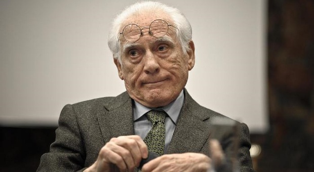 Angelo Guglielmi, addio allo storico direttore di Rai3: aveva 93 anni, lanciò Santoro e Augias