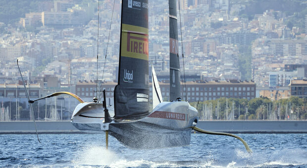 Luna Rossa AC75 del 2024 a Barcellona