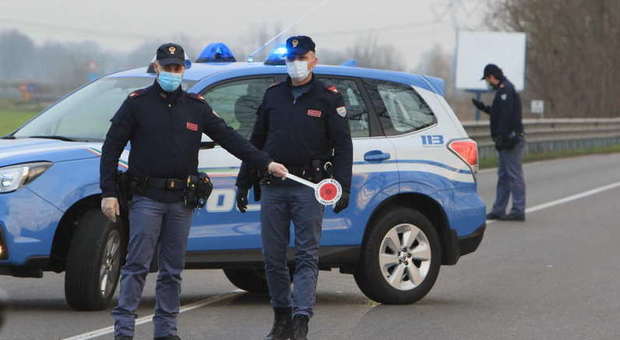 La polizia in aiuto della polizia: 200 mascherine agli agenti dal Coisp